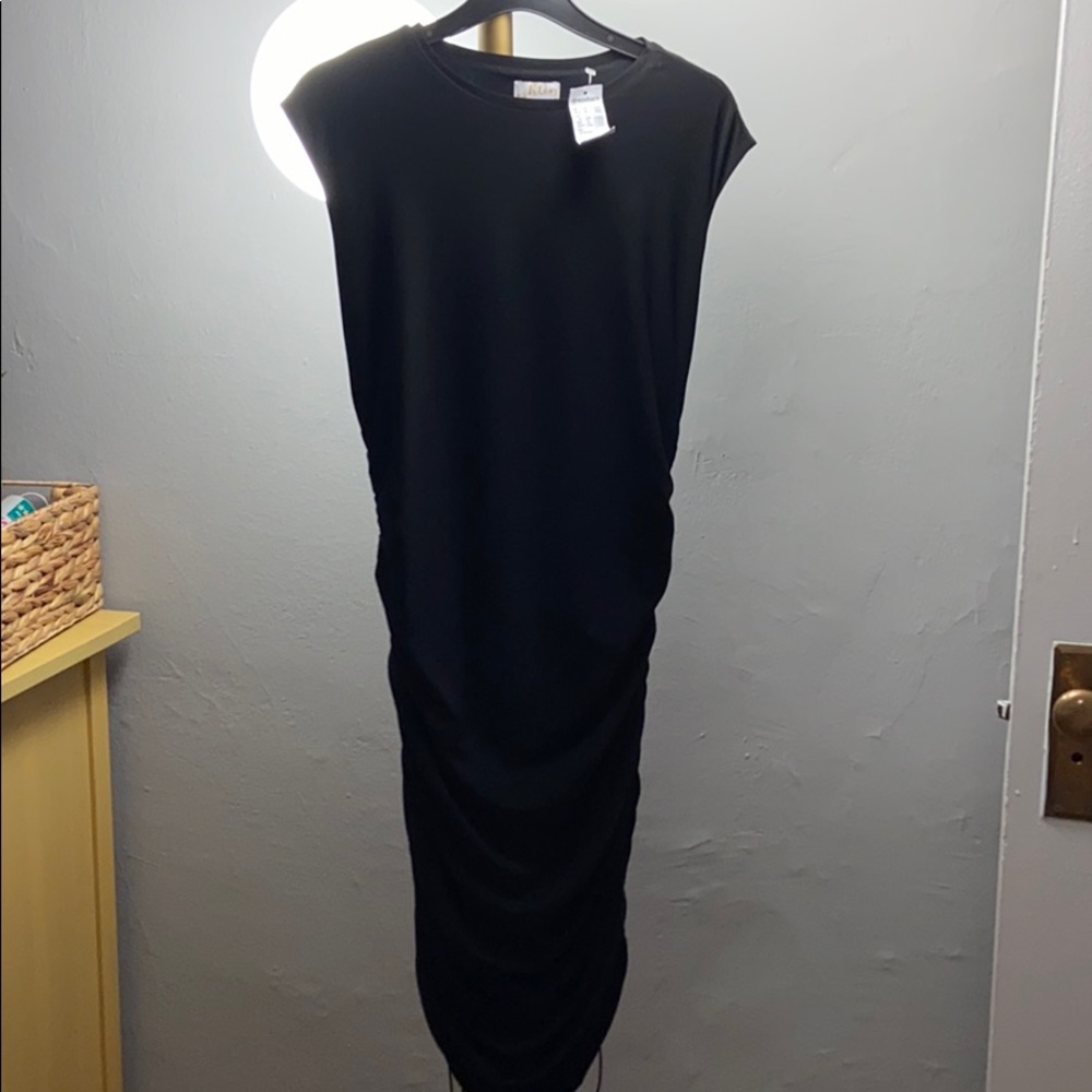 Causal black dress